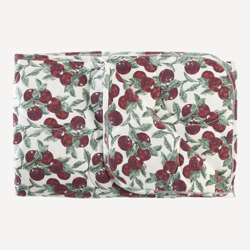 Kate Quinn Apple branches quilt